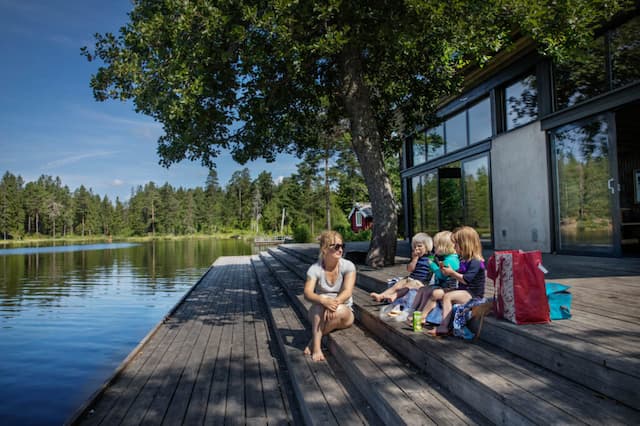 På Ånnaboda - Örebro bor du nära till sjön som bjuder in till trevliga äventyr.