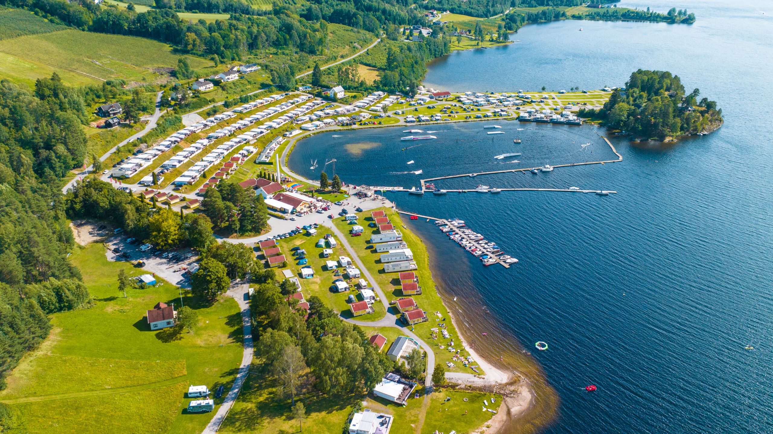 Camping i norska Telemark, vacker utsikt på First Camp Norsjö - Telemark.