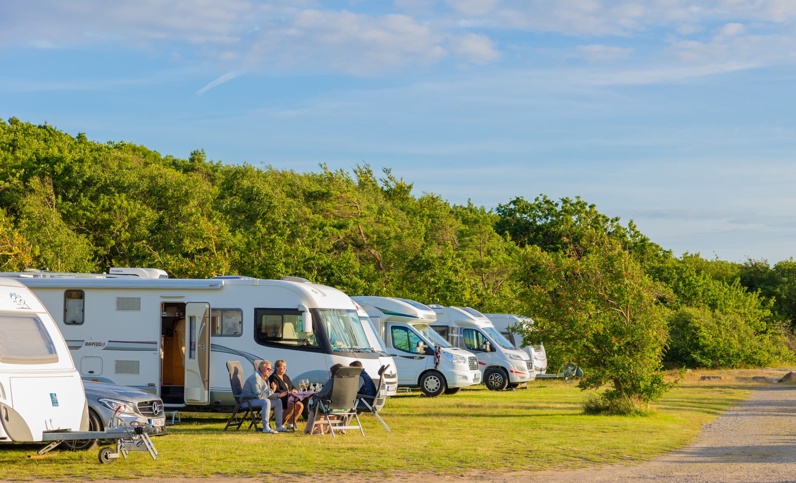 Camping med Husbilspasset - fast pris och obegränsat antal nätter.